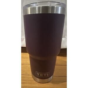 Yeti 30 oz Rambler in Nordic Purple